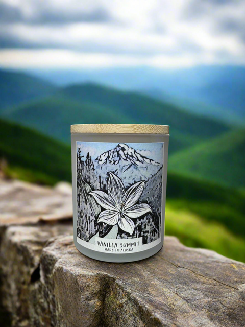 VANILLA SUMMIT COCONUT WAX CANDLE