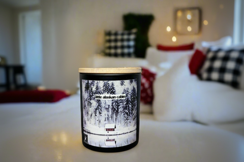 LITTLE ALASKAN CABIN COCONUT WAX CANDLE