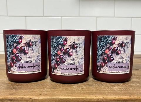 ALASKA CRANBERRY COCONUT WAX CANDLE