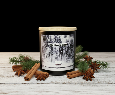LITTLE ALASKAN CABIN COCONUT WAX CANDLE