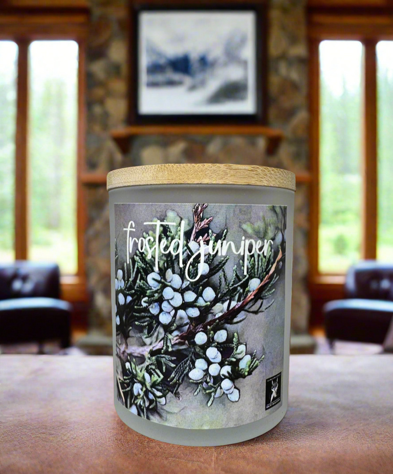 FROSTED JUNIPER COCONUT WAX CANDLE