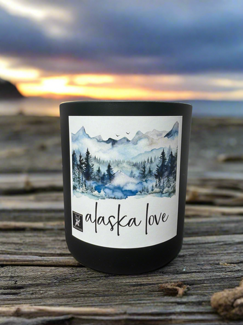 ALASKA LOVE COCONUT WAX CANDLE