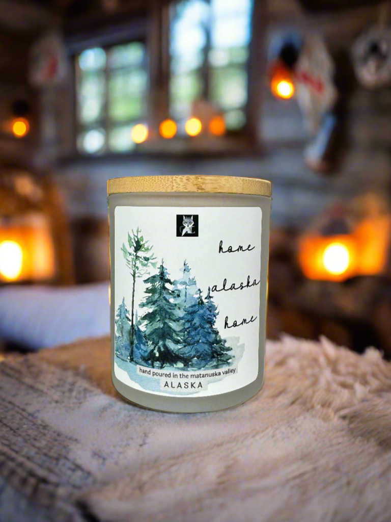 HOME ALASKA HOME COCONUT WAX CANDLE