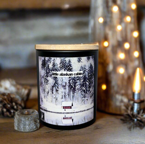 LITTLE ALASKAN CABIN COCONUT WAX CANDLE