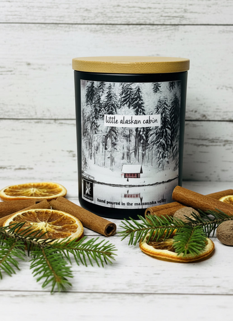 LITTLE ALASKAN CABIN COCONUT WAX CANDLE