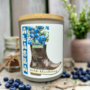 GIRDWOOD BLUEBERRY WATER BOOT CANDLE