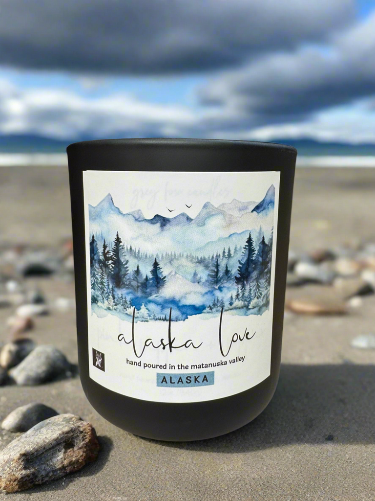 ALASKA LOVE COCONUT WAX CANDLE